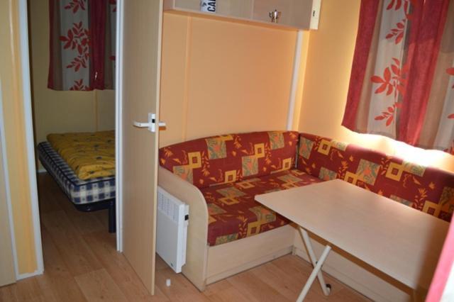 Hotel Le Clocher De Neyran à Saint-Gervais-sur-Mare Extérieur photo